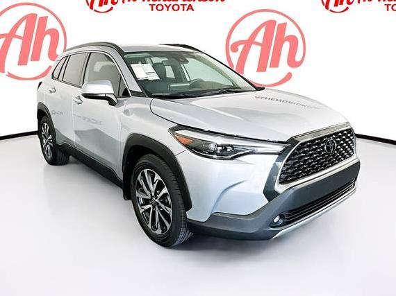 TOYOTA COROLLA CROSS 2022 7MUDAAAG8NV016618 image